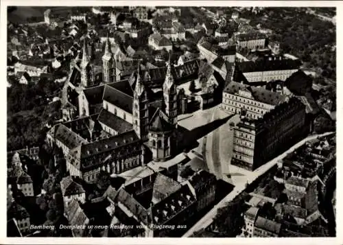 Postkarte Bamberg in Oberfranken, Luftbild, Domplatz, Neue Residenz