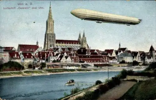Ak Ulm an der Donau, Luftschiff LZ 127 Graf Zeppelin über der Stadt