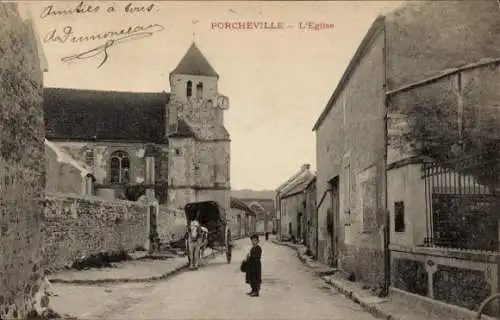 Ak Porcheville Yvelines, Pferdewagen auf einer Dorfstraße, dahinter eine Kirche.