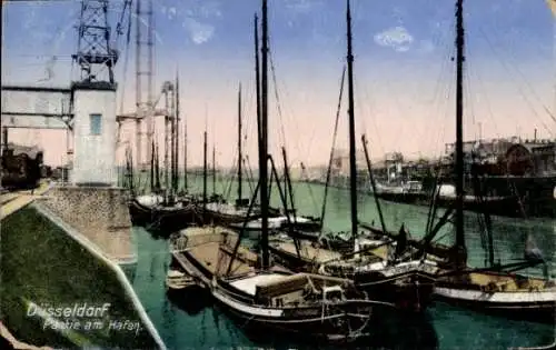 Ak Düsseldorf am Rhein, Hafen, Schiffe im Hafenbecken