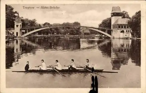 Ak Berlin Treptow, Abtei-Brücke, Ruderboot