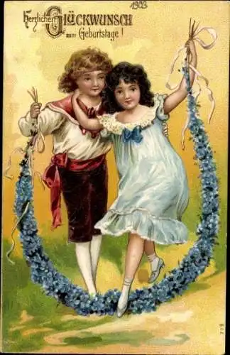 Präge Ak Glückwunsch zum Geburtstag, Kinder mit Blumengirlande