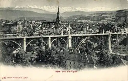 Ak Bern Stadt Kanton Bern, Berg Gurten, Stadtansicht von  Brücke, Alpen im Hintergrund