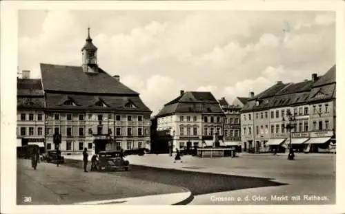 Ak Krosno Odrzańskie Crossen an der Oder Ostbrandenburg, Markplatz, Rathaus, historische Gebäu...