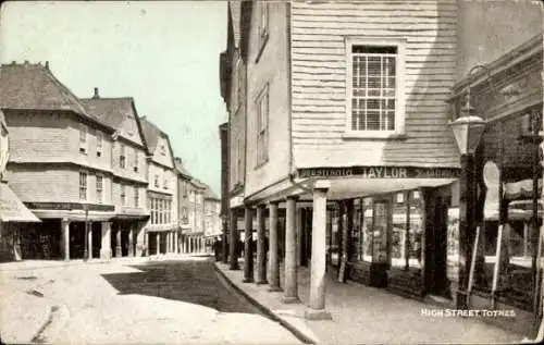 Ak Totnes Devon England, Hochstraße, Häuser, Schaufenster, TAYLOR, Atmosphäre