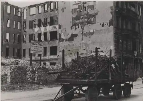 Original Foto Berlin Kreuzberg, Belle-Alliance-Straße (heute Mehringdamm), Baustelle, um 1946