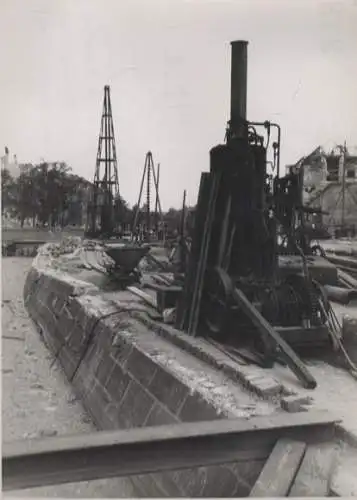 Original Foto Berlin Kreuzberg, Baustelle U-Bahnhof Hallesches Tor, Nord-Süd-Bahn, um 1946