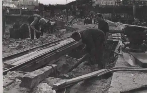 Original Foto Berlin Kreuzberg, Baustelle U-Bahnhof Hallesches Tor, Nord-Süd-Bahn, um 1946