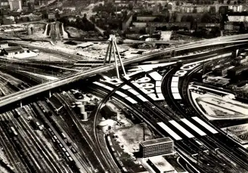 Ak Ludwigshafen am Rhein, Neuer Bahnhof, Luftbild