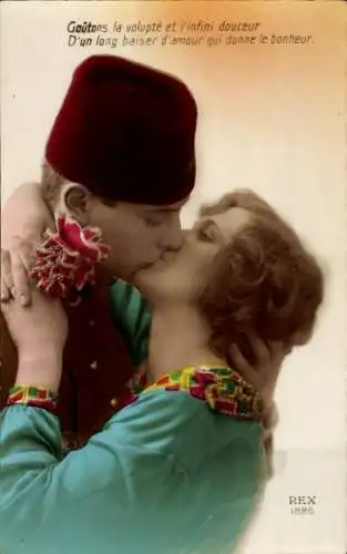 Ak Liebespaar, Küssendes Paar, Blume