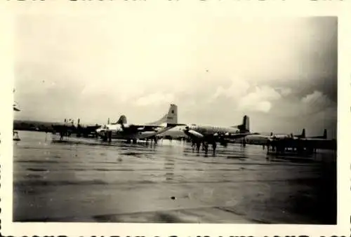 Foto Flughafen, Passagierflugzeuge, Flugzeuge