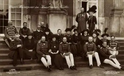 Ak Kaiserpaar mit der kaiserlichen Familie, Kaiserin Auguste Viktoria, Kaiser Wilhelm II