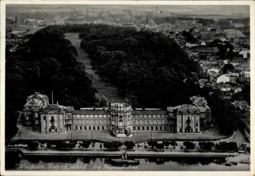 Ak Biebrich am Rhein Wiesbaden, Schloss, Fliegeraufnahme