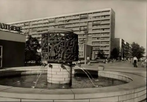 Set von 8 Ak im Umschlag, Halle Saale, 2 davon Halle-Neustadt