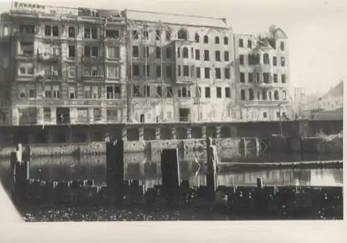 Original Foto Berlin Mitte, Spreeufer, um 1946