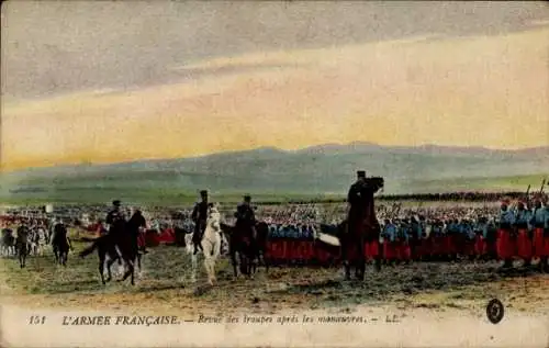 CPA Armee Francaise, Revue des troupes après les manoeuvres