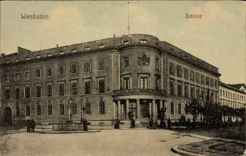 Ak Wiesbaden in Hessen,  Schloss