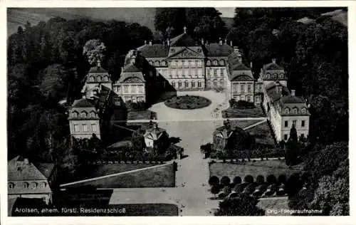 Ak Bad Arolsen in Hessen, Fürstliches Residenzschloss, Fliegeraufnahme
