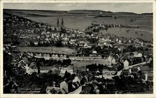 Ak Püttlingen im Saarland, Landschaftsaufnahme, Hochhäuser, Kirchen, idyllische Umgebung