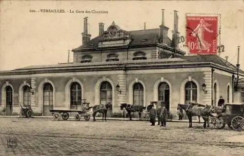 Ak Versailles Yvelines, Bahnhof, Pferdewagen, historische Architektur, Wohngebäude