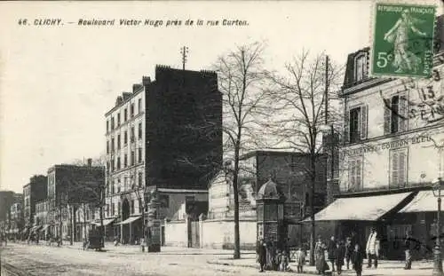 Ak Clichy Hauts de Seine, Boulevard Victor Hugo, Gebäude am Straßenrand, Bäume, Poststempel