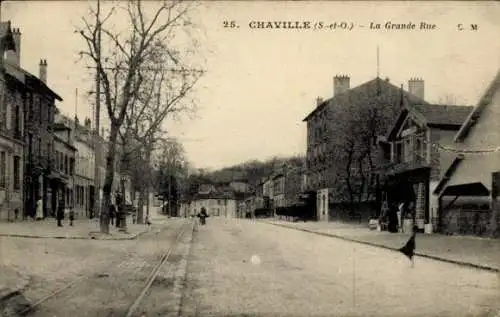 Ak Chaville Hauts de Seine, La Grande Rue, Häuser, Bäume, Straße, historische Ansicht