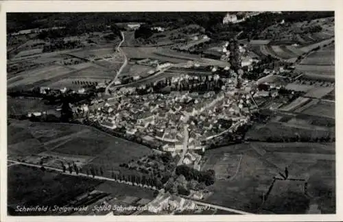 Ak Scheinfeld im Steigerwald Mittelfranken, Schloss Schwarzenberg, Fliegeraufnahme