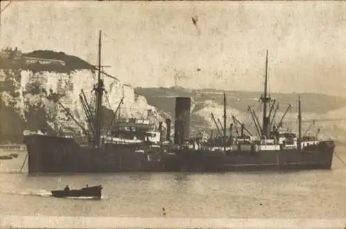 Foto Ak Dampfschiff Hermes vor den Klippen von Dover, 1927