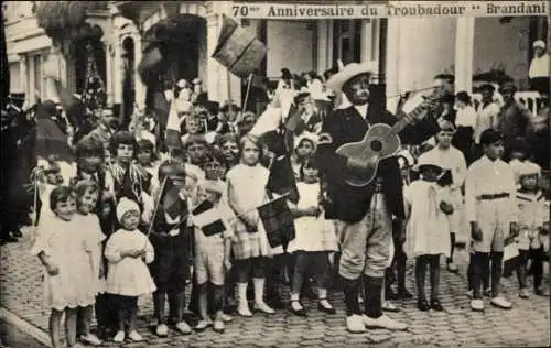 CPA 70. Anniversaire du Troubadour Brandani