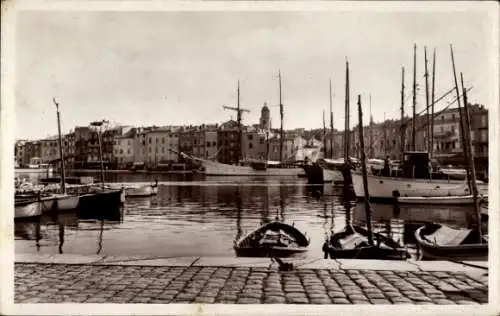 Ak Saint Tropez Var, Hafen und Quai Suffren