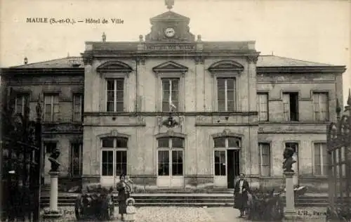 Ak Maule Yvelines, Das Rathaus von Maule ist auf der Vorderseite dieser Postkarte zu sehen.