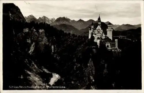 Ak Hohenschwangau Schwangau im Ostallgäu, Schloss Neuschwanstein mit Marienbrücke