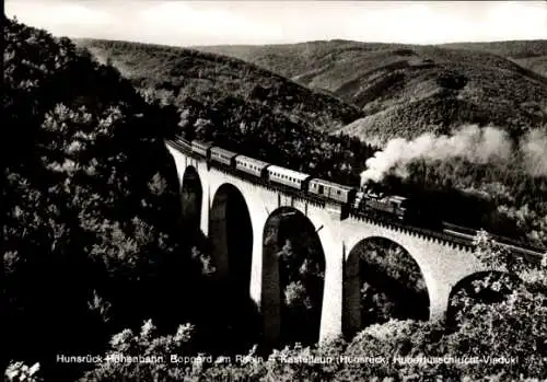 Ak Boppard am Rhein, Hunsrück Höhenbahn, Kastellaun, Hubertusschlucht Viadukt, Lokomotive