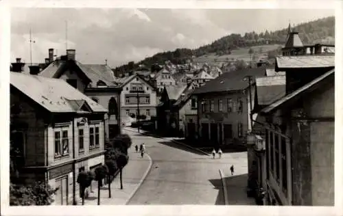 Ak Šumburk nad Desnou Schumburg an der Desse Region Reichenberg, Straßenansicht, Dorfmotiv