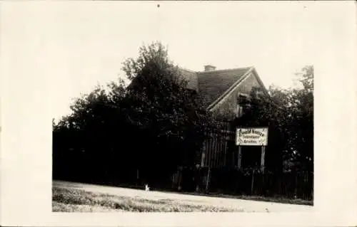 Ak Grethen Bad Dürkheim am Pfälzerwald, Haus mit Schild "Gaststätte Greber", Straße, Bäume, Katze