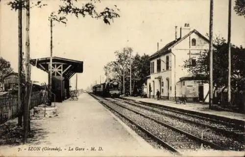 Ak Izon Gironde, Bahnhof, Bahnsteig