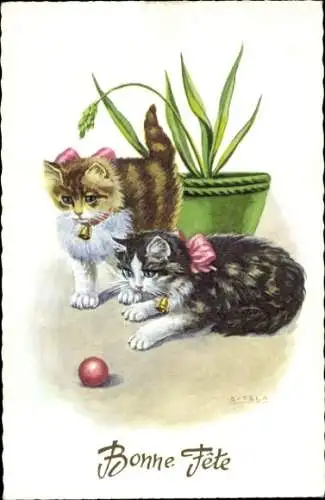 Künstler Ak Zwei Kätzchen spielen mit einer roten Kugel, Glückwunsch