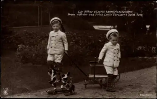 Ak Söhne des Kronprinzenpaares, Prinzen Wilhelm und Louis Ferdinand von Preußen beim Spiel