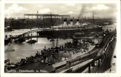 Ak Hamburg Mitte Altstadt, Ozeandampfer im Hafen, Züge