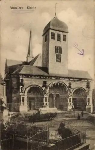 Ak Vouziers Ardennes, Kirche, Armeefahrzeug, 1. WK