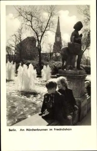 Ak Berlin Friedrichshain, Kinder am Märchenbrunnen