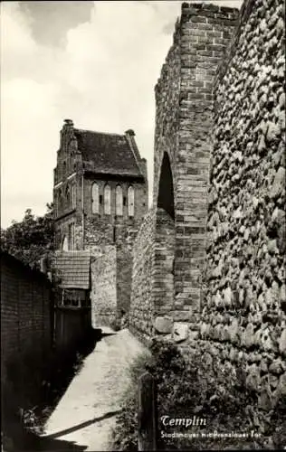 Ak Templin in der Uckermark, Stadtmauer, Prenzlauer Tor
