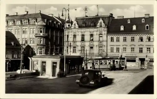 Ak Jablonec nad Nisou Gablonz an der Neiße Region Reichenberg, Haltestelle, Straßenbahn