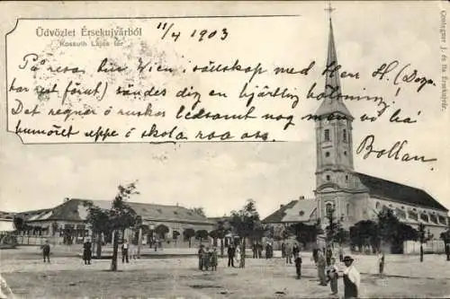 Ak Nové Zámky Érsekújvár Neuhäusl Slowakei, Kirche, Platz mit Personen, historische Atmosphäre...