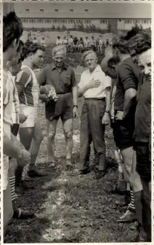 Foto Gahlenz Oederan Sachsen, Fußball, vor dem Spiel Gahlenz jung gegen Gahlenz alt