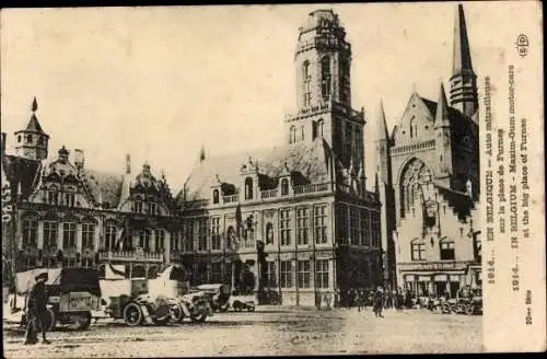 Ak Furnes Veurne Westflandern, Auto mitraillsuse sur la place de Furnes