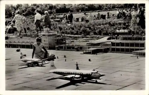 Ak Den Haag Südholland Niederlande, Miniatuurstad Madurodam, Flugplatz