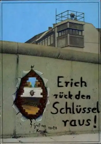 Ak Berlin, Berliner Mauer, Wall Graffity, Bernauer Straße, Erich rück den Schlüssel raus