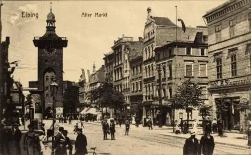 Ak Elbląg Elbing Westpreußen, Alter Markt, Passanten