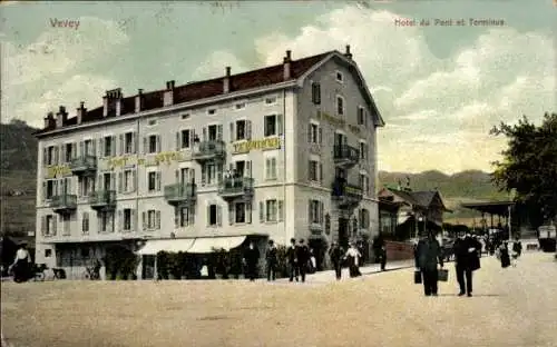 Ak Vevey Kanton Waadt, Hotel du Pont et Terminus, alte Bauweise, Personen, Werbung sichtbar
